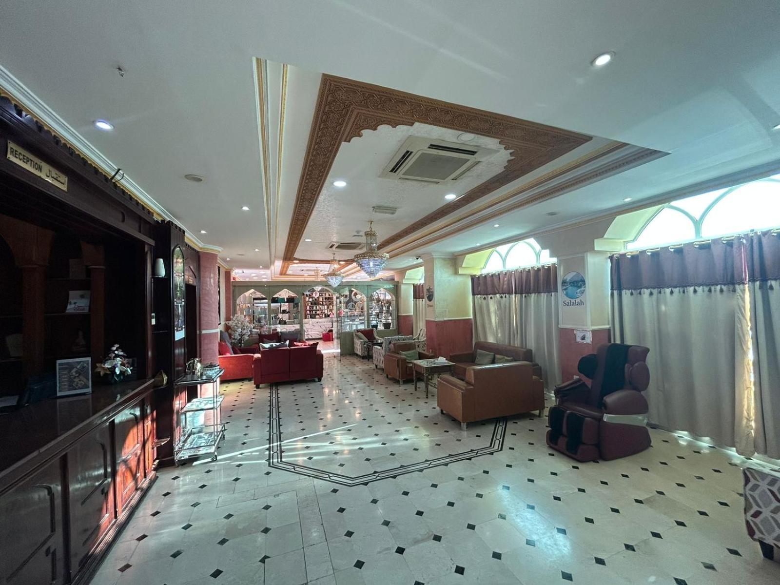 Safari Hotel Низва Екстериор снимка