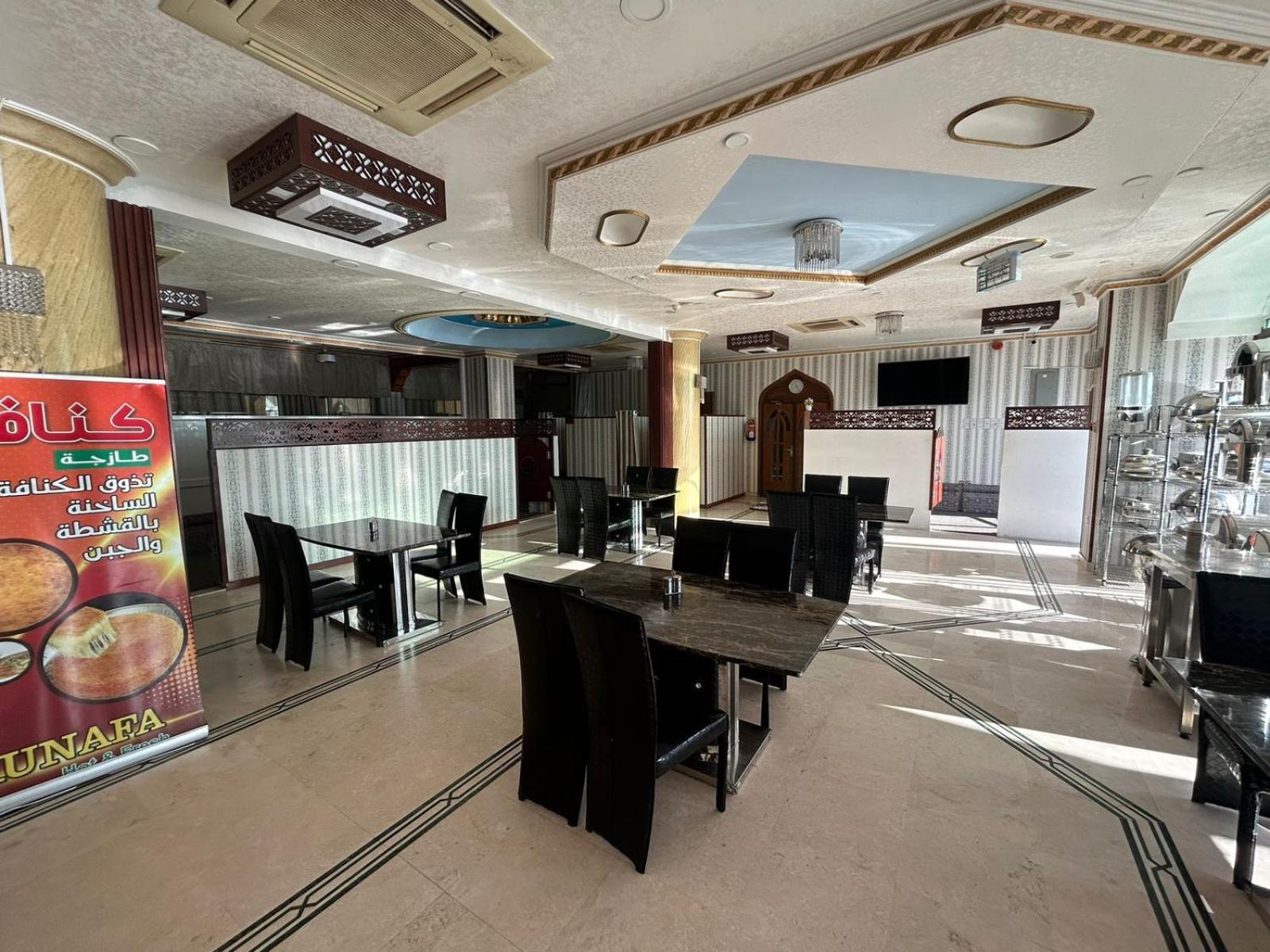 Safari Hotel Низва Екстериор снимка